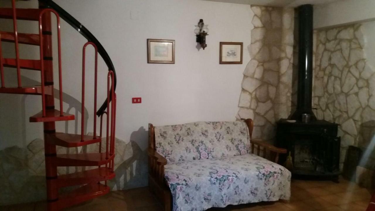 Casa Con Giardino Villa Pescasseroli Eksteriør billede