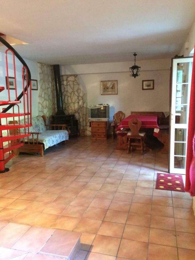 Casa Con Giardino Villa Pescasseroli Eksteriør billede